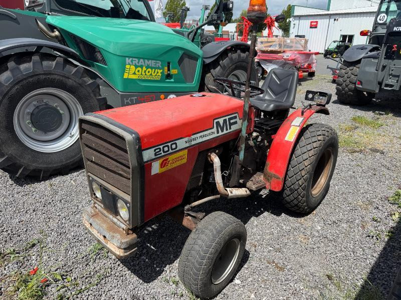 MASSEY-FERGUSON 200 - Traktor: das Bild 1 MASSEY-FERGUSON 200 - Traktor: das Bild 1