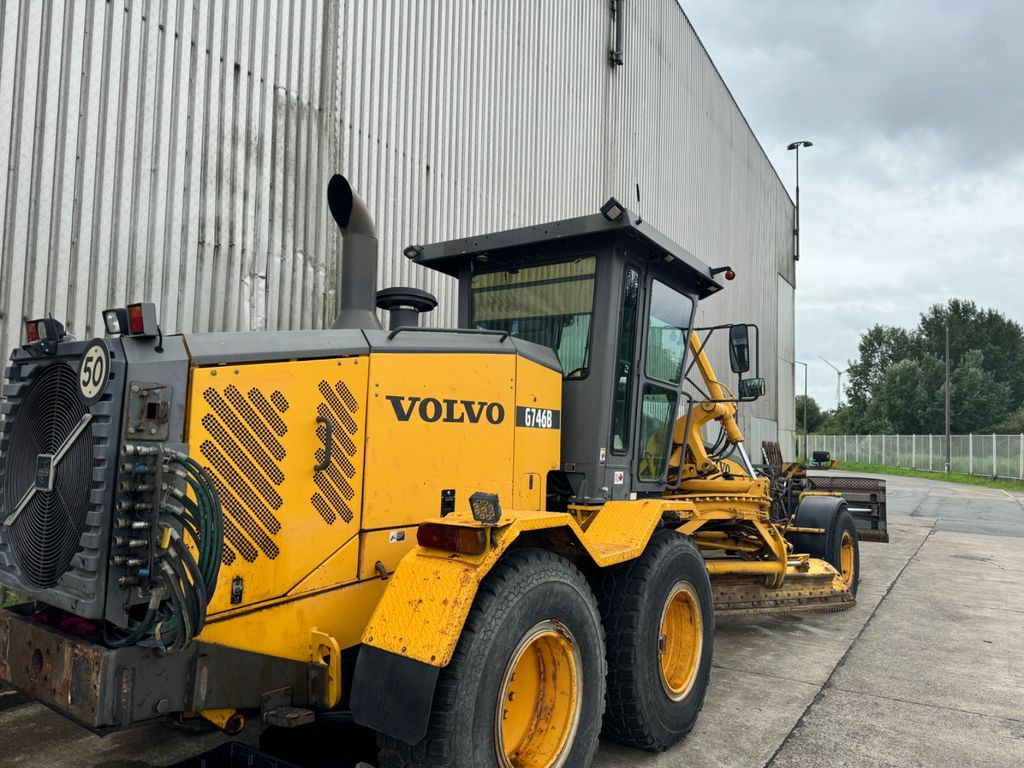 Grader Volvo G746B: das Bild 15