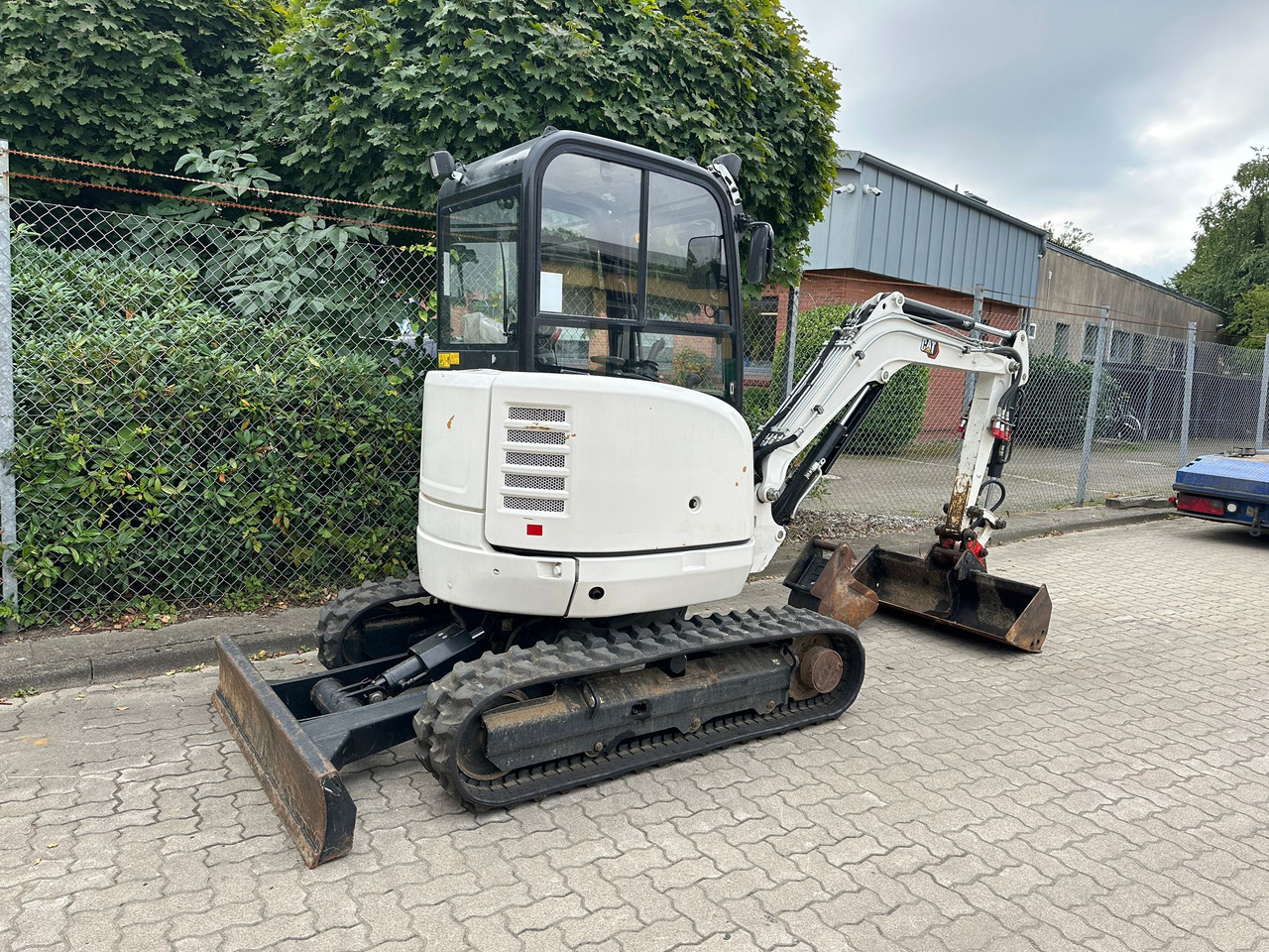 CAT 302.7 DCR Mini excavator, 2 Buckets, TOP !!! - Minibagger: das Bild 4 CAT 302.7 DCR Mini excavator, 2 Buckets, TOP !!! - Minibagger: das Bild 4