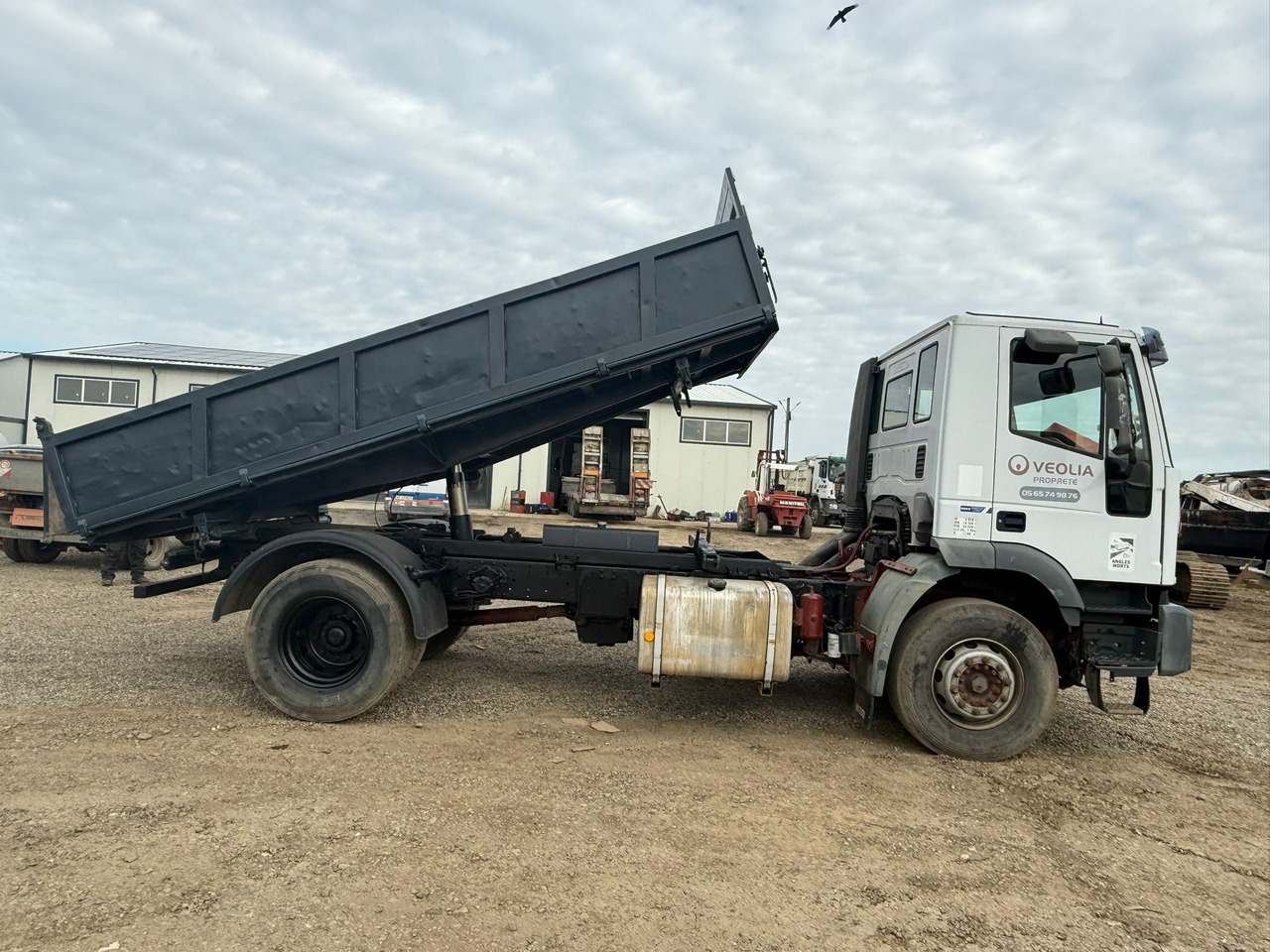 IVECO EUROTRAKKER TIPPER - Kipper: das Bild 2 IVECO EUROTRAKKER TIPPER - Kipper: das Bild 2