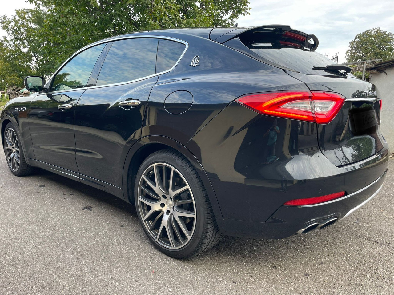MASERATI LEVANTE 4X4 - SUV/ Geländewagen: das Bild 5 MASERATI LEVANTE 4X4 - SUV/ Geländewagen: das Bild 5