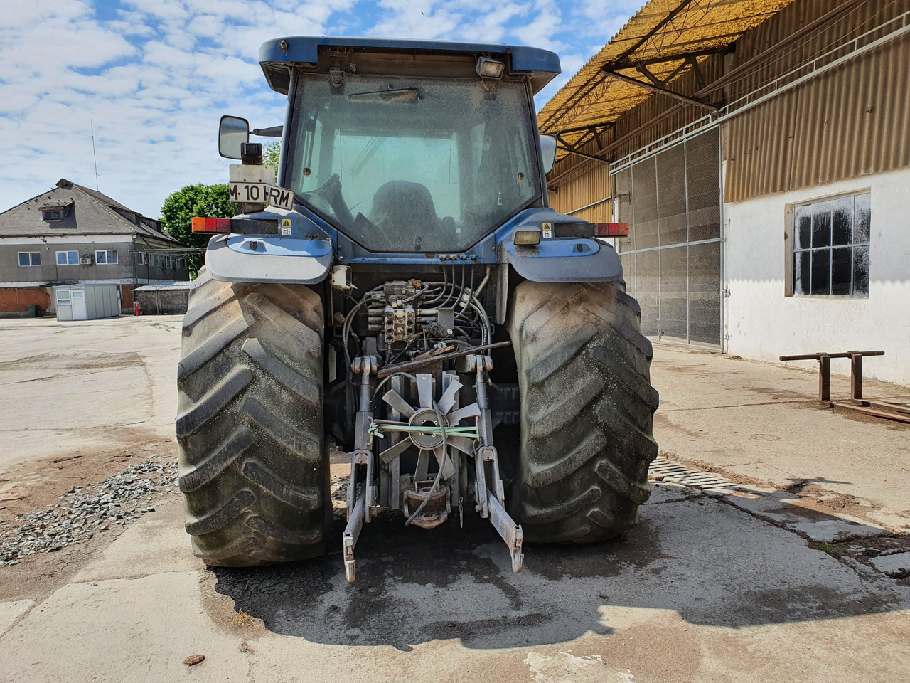 NEW HOLLAND 8970 Tractor 4×4 - Traktor: das Bild 4 NEW HOLLAND 8970 Tractor 4×4 - Traktor: das Bild 4