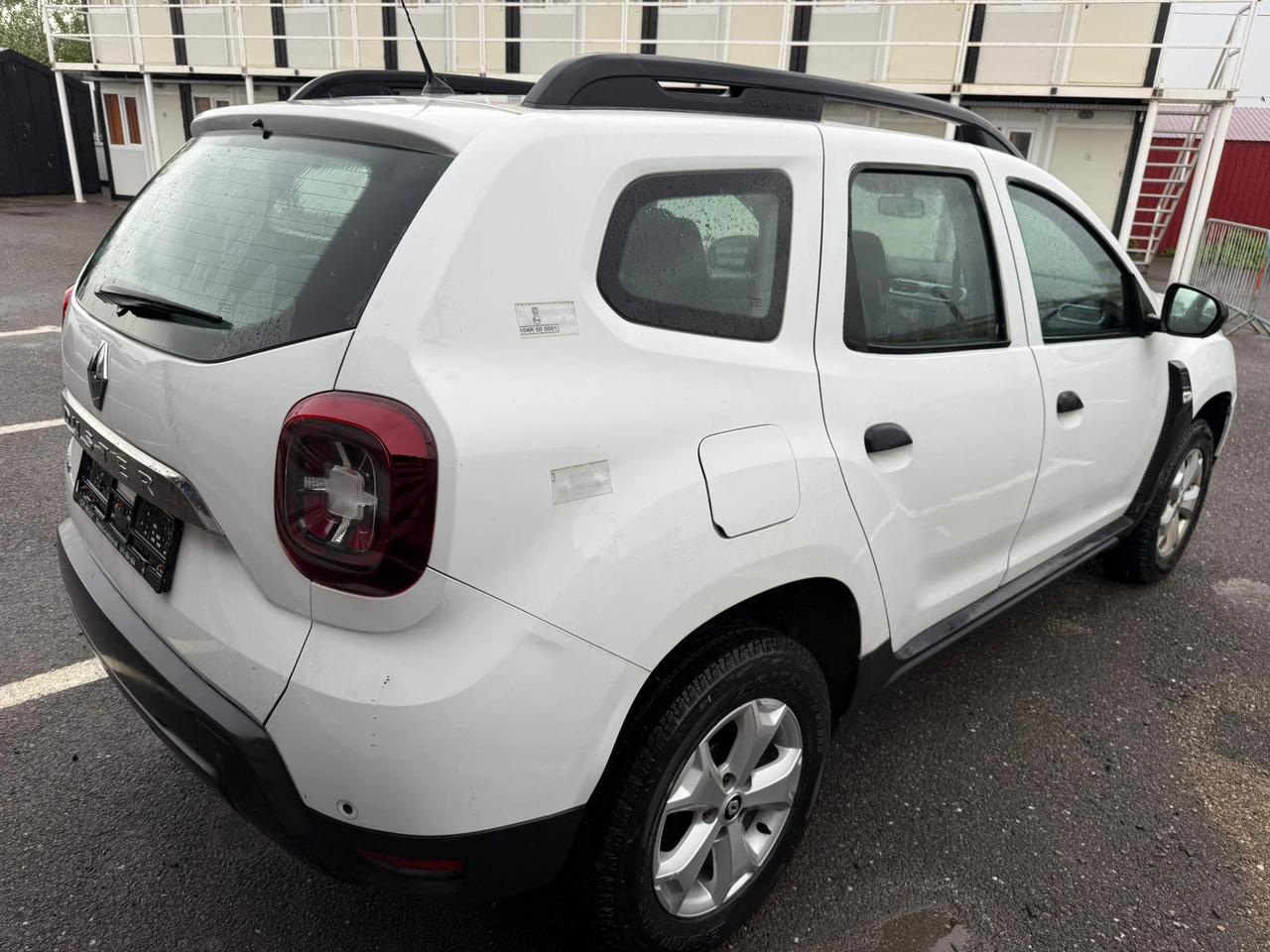 RENAULT DUSTER 4X4 - SUV/ Geländewagen: das Bild 4 RENAULT DUSTER 4X4 - SUV/ Geländewagen: das Bild 4