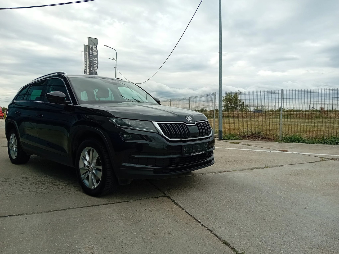 SKODA KODIAQ 2.0 TDI 4×4 DSG, TOP !!! - SUV/ Geländewagen: das Bild 3 SKODA KODIAQ 2.0 TDI 4×4 DSG, TOP !!! - SUV/ Geländewagen: das Bild 3