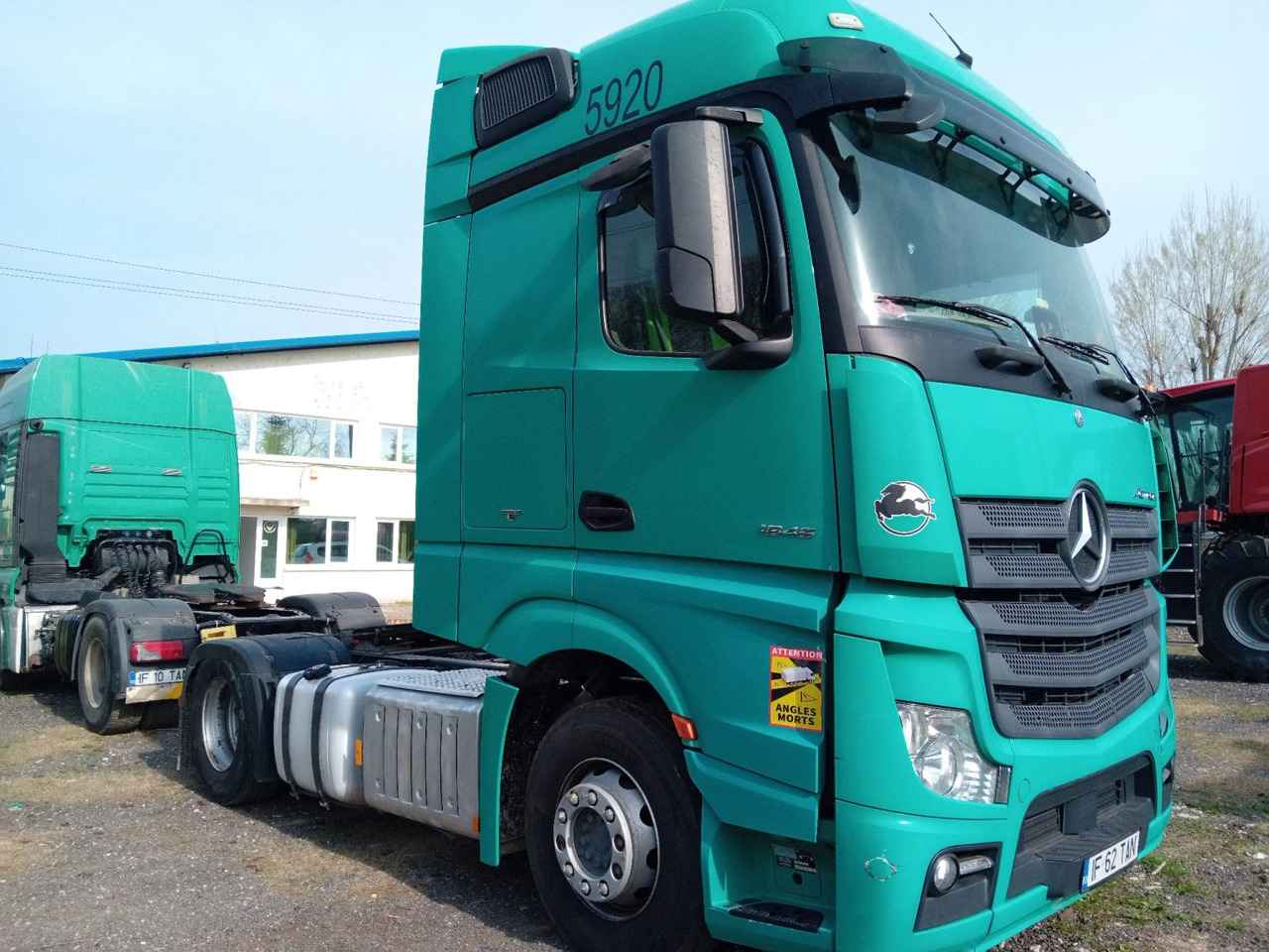 Mercedes-Benz Actros 18.45 - Sattelzugmaschine: das Bild 1 Mercedes-Benz Actros 18.45 - Sattelzugmaschine: das Bild 1