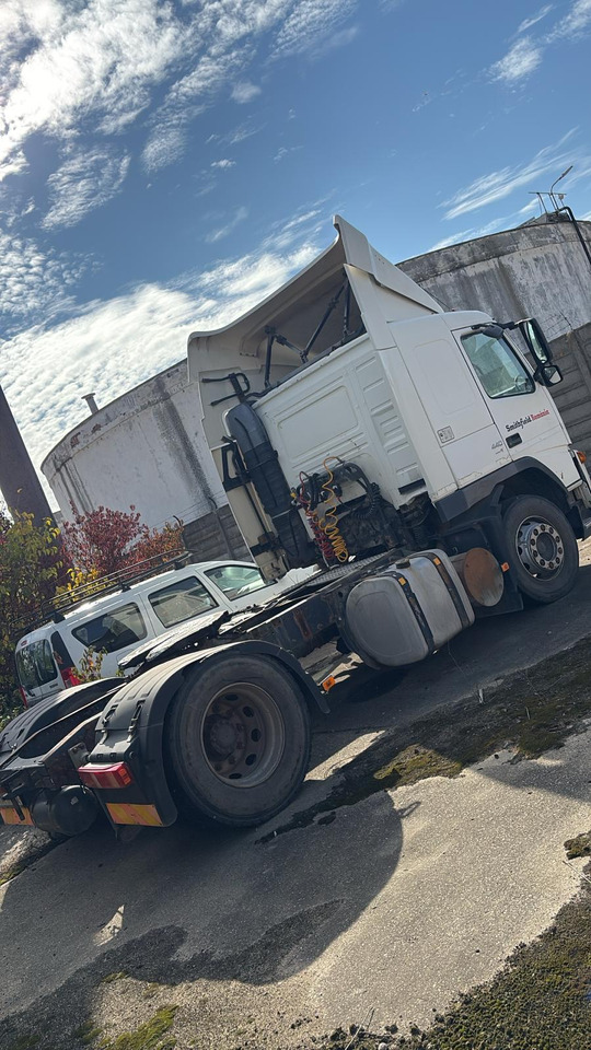 VOLVO FM42 Tractor Head - Sattelzugmaschine: das Bild 4 VOLVO FM42 Tractor Head - Sattelzugmaschine: das Bild 4