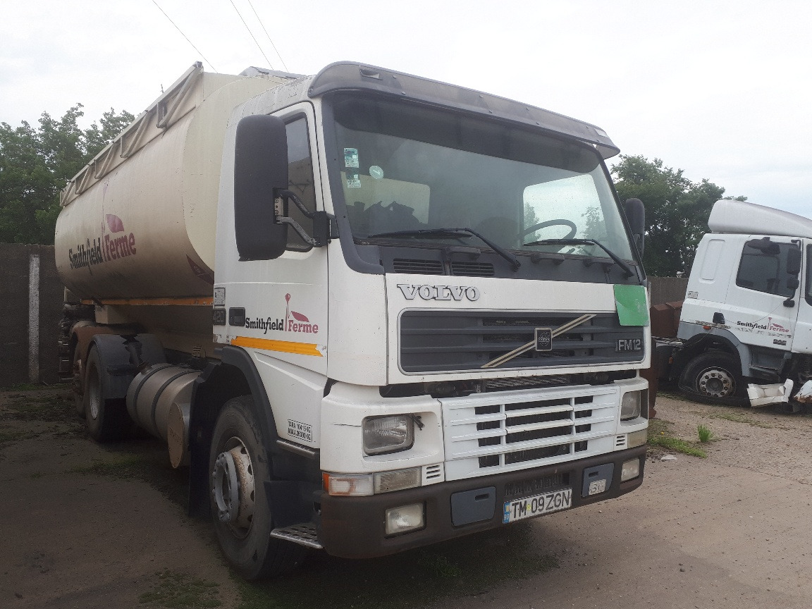 VOLVO FM12 Animal Feed Tank Truck - Tankwagen: das Bild 1 VOLVO FM12 Animal Feed Tank Truck - Tankwagen: das Bild 1