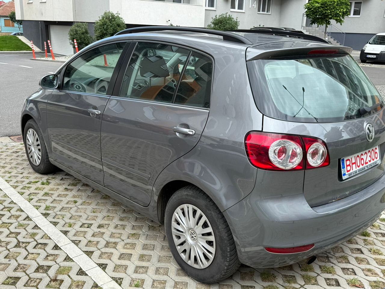PKW Volkswagen Golf Plus 1.6 TDI: das Bild 8