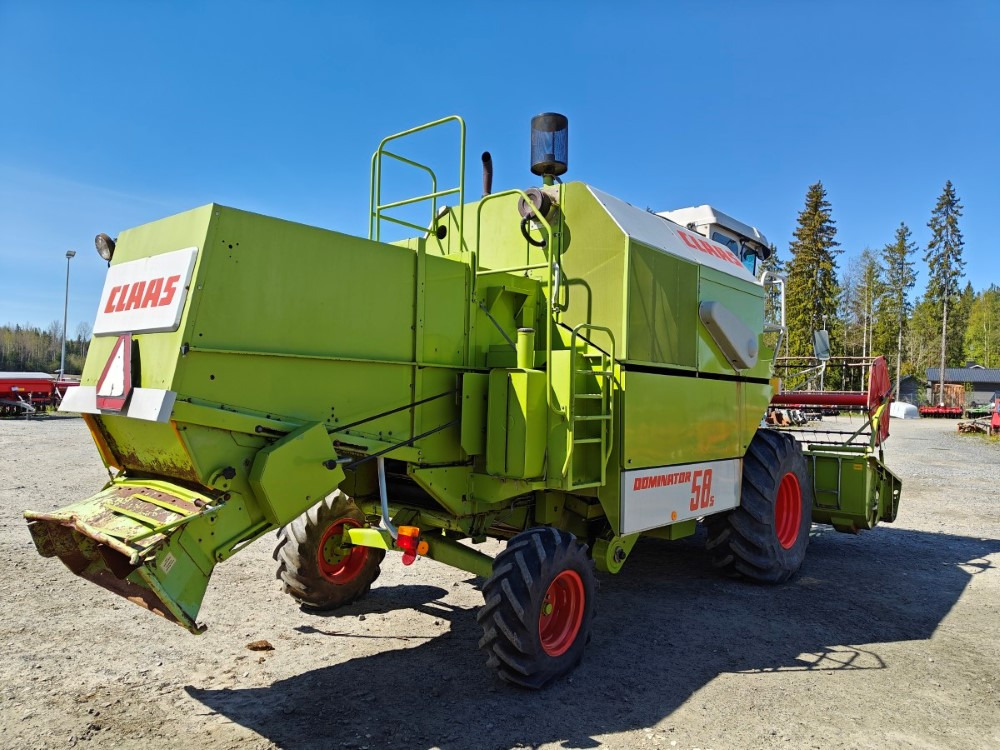 CLAAS Dominator 58S, moottori Perkins 6-sylinterinen, hydraulinen torvi, katso video! - Mähdrescher: das Bild 4 CLAAS Dominator 58S, moottori Perkins 6-sylinterinen, hydraulinen torvi, katso video! - Mähdrescher: das Bild 4