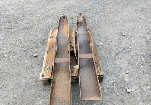 Metsäreen jalakset - Forstmaschine: das Bild 2 Metsäreen jalakset - Forstmaschine: das Bild 2