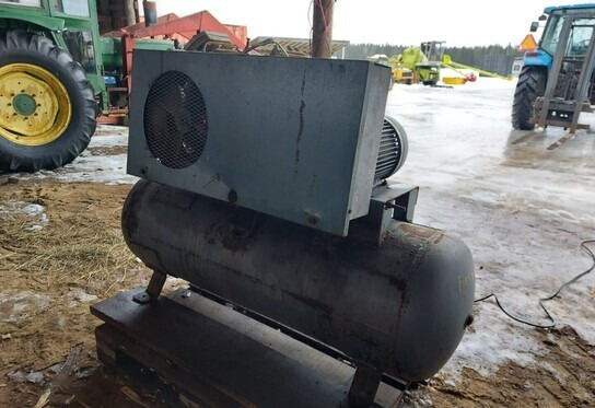 Ingersoll-Rand Kompressori 253 E5 - Luftkompressor: das Bild 4 Ingersoll-Rand Kompressori 253 E5 - Luftkompressor: das Bild 4