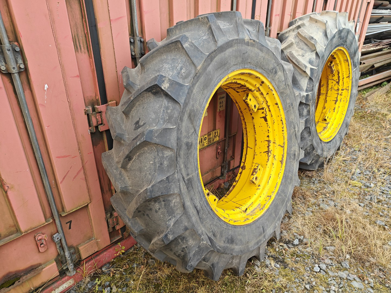 MICHELIN 18.4R38 traktorin renkaat - Felgen und Reifen für Traktor: das Bild 3 MICHELIN 18.4R38 traktorin renkaat - Felgen und Reifen für Traktor: das Bild 3