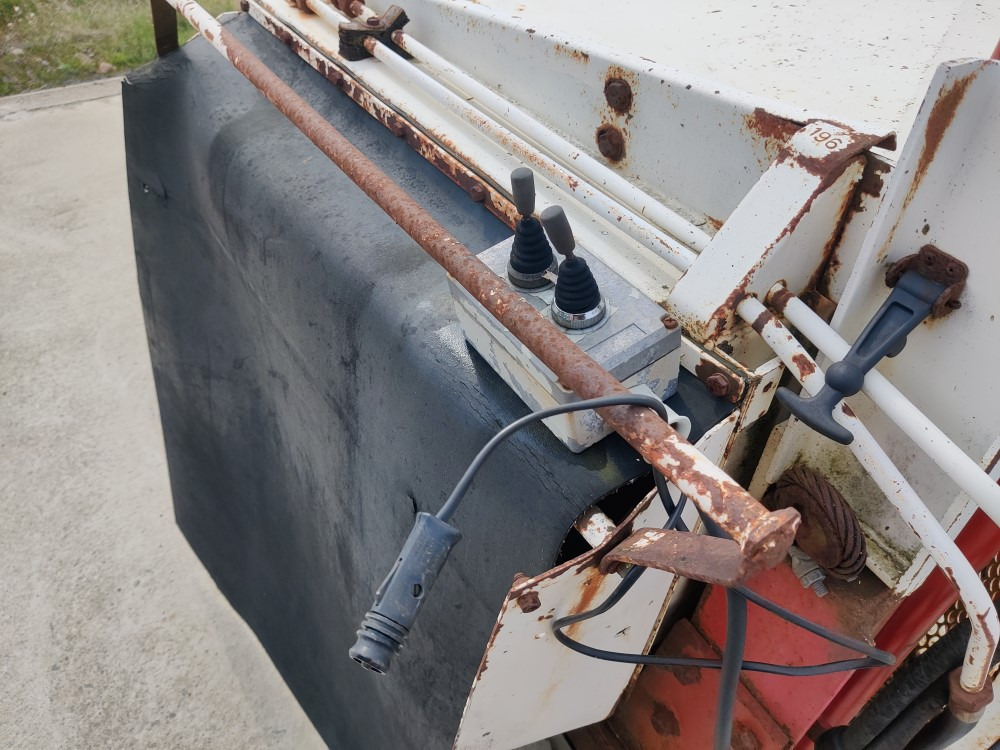 Schrijver Rehuleikkuri A170, katso video! - Fütterungstechnik: das Bild 4 Schrijver Rehuleikkuri A170, katso video! - Fütterungstechnik: das Bild 4