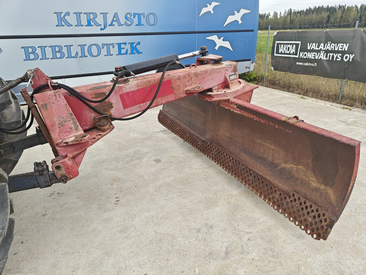 VM 300 JH perälevy - Technik für Bodenbearbeitung: das Bild 4 VM 300 JH perälevy - Technik für Bodenbearbeitung: das Bild 4