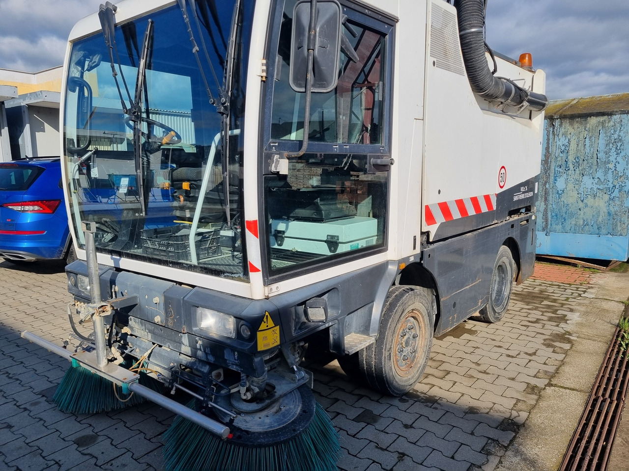 SCHMIDT Cleango compact sweeper 400 - Kehrmaschine: das Bild 2 SCHMIDT Cleango compact sweeper 400 - Kehrmaschine: das Bild 2