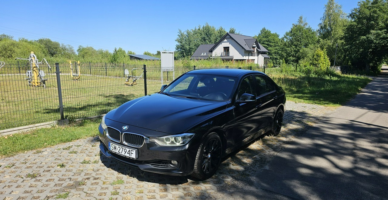BMW SERIA 3 V (F30/F31/F34) BMW SERIA 3 BMW 330D xDrive ładny stan 4x4 sedan - Limousine: das Bild 2 BMW SERIA 3 V (F30/F31/F34) BMW SERIA 3 BMW 330D xDrive ładny stan 4x4 sedan - Limousine: das Bild 2