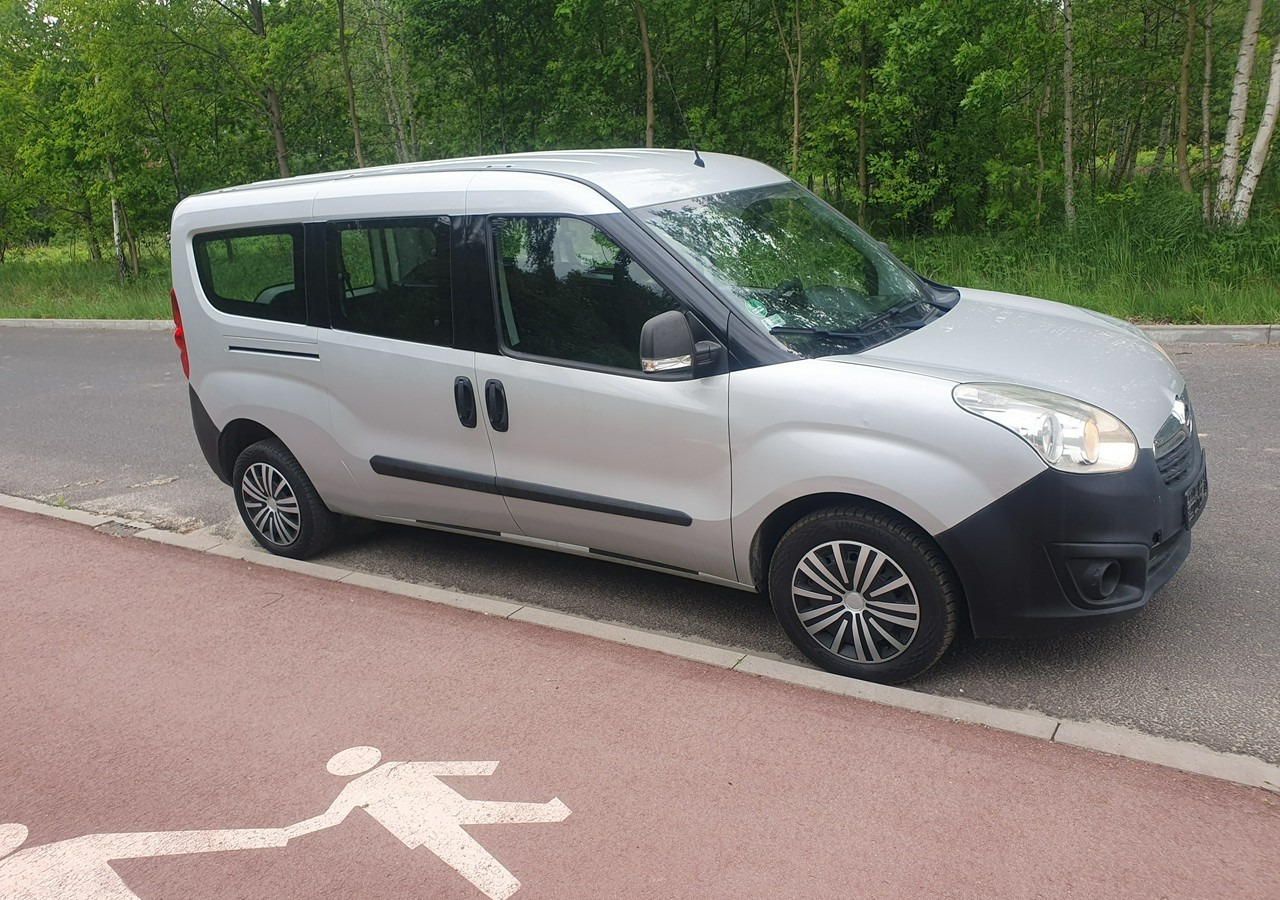 Fiat Doblo long*combo *doblo* krajówka *fv vat 23%* - Transporter mit Doppelkabine: das Bild 4 Fiat Doblo long*combo *doblo* krajówka *fv vat 23%* - Transporter mit Doppelkabine: das Bild 4