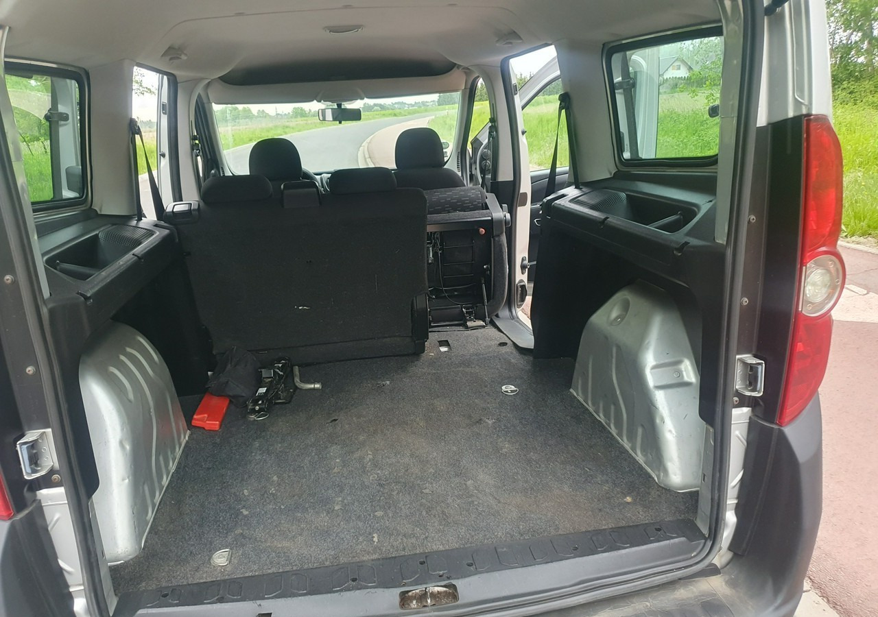 PKW Opel Combo III wersja długa *long*: das Bild 18