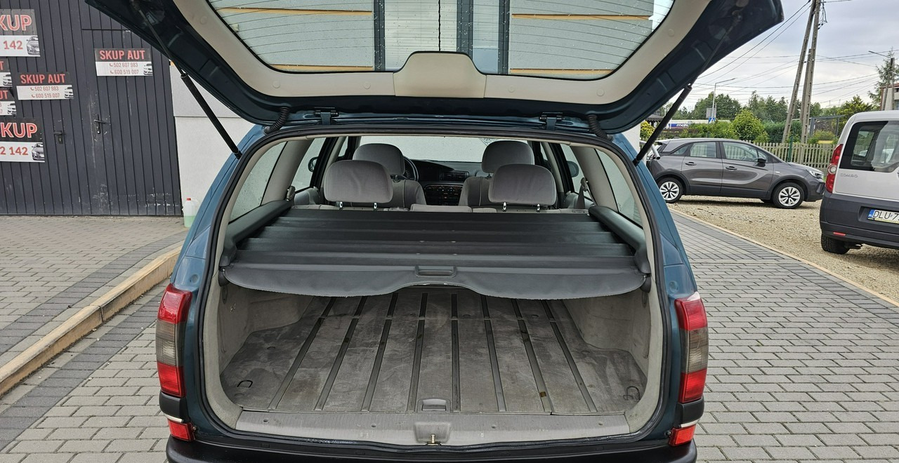 PKW Opel Omega B 2,5 v6 *automat* napęd tył *welury*: das Bild 16