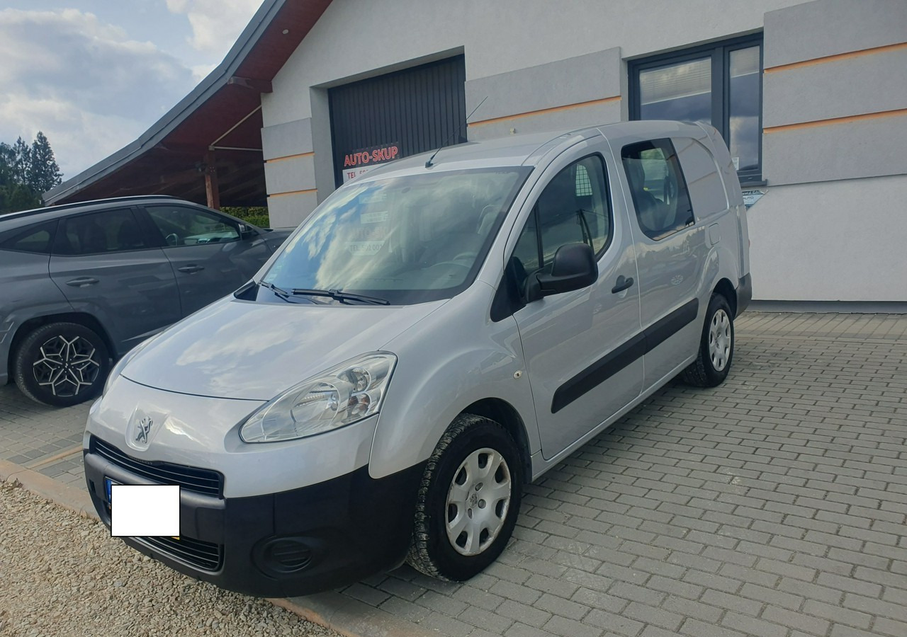 Peugeot Partner II 5 lub 2 osobowy *long * zabudowa gruau* - PKW: das Bild 2 Peugeot Partner II 5 lub 2 osobowy *long * zabudowa gruau* - PKW: das Bild 2