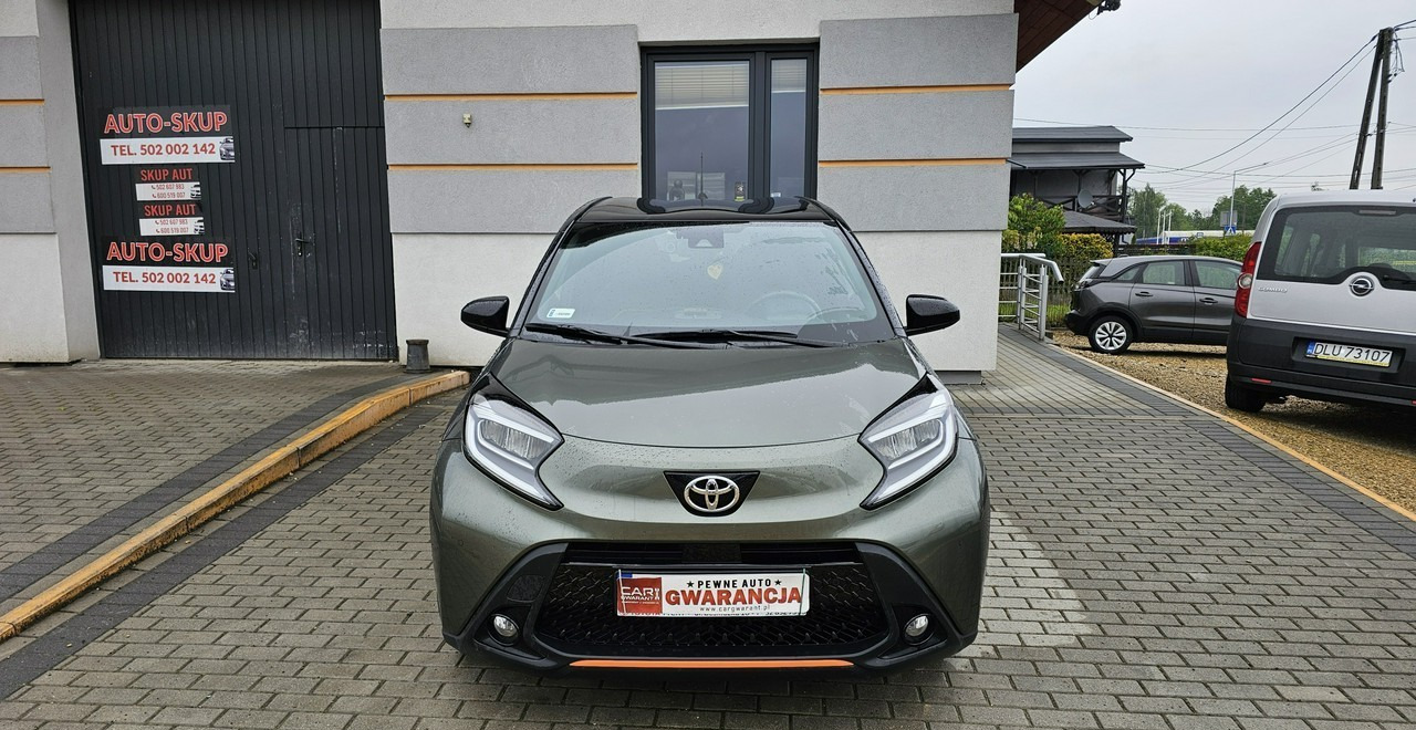 Toyota Aygo X Aygo x cross limited automat 25tyś - Schrägheck: das Bild 2 Toyota Aygo X Aygo x cross limited automat 25tyś - Schrägheck: das Bild 2