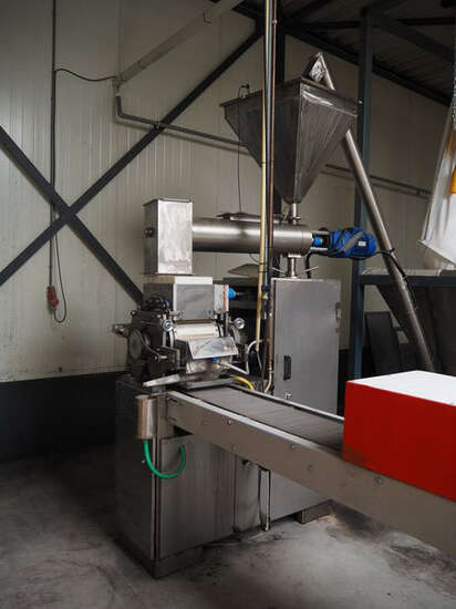 Teknikeller Makina sugar cube line T.T.O.R. 125 - Lebensmittelmaschine: das Bild 2 Teknikeller Makina sugar cube line T.T.O.R. 125 - Lebensmittelmaschine: das Bild 2