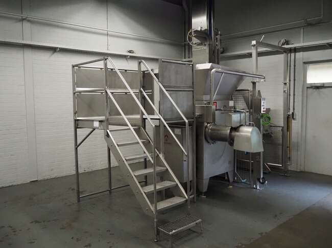 Wolfking grinder C250UNI - Lebensmittelmaschine: das Bild 1 Wolfking grinder C250UNI - Lebensmittelmaschine: das Bild 1