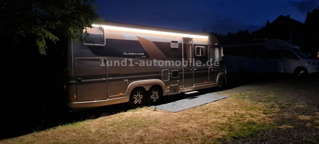 Bürstner Elegance I 910 G Solar/AHK/RFK/Alde/TwinSat/2xTV/Vollausstattung Elegance I 910 G Solar/AHK/RFK/Alde/TwinSat/2xTV/Vollausstattung - Integriertes Wohnmobil: das Bild 4 Bürstner Elegance I 910 G Solar/AHK/RFK/Alde/TwinSat/2xTV/Vollausstattung Elegance I 910 G Solar/AHK/RFK/Alde/TwinSat/2xTV/Vollausstattung - Integriertes Wohnmobil: das Bild 4