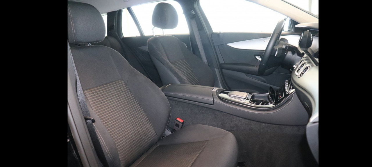 Kombi Mercedes-Benz E 400 dT 4Matic Avant LED 9G-Tronic MBUX Widescreen E 400 dT 4Matic Avant LED 9G-Tronic MBUX Widescreen Business - Paket: das Bild 22