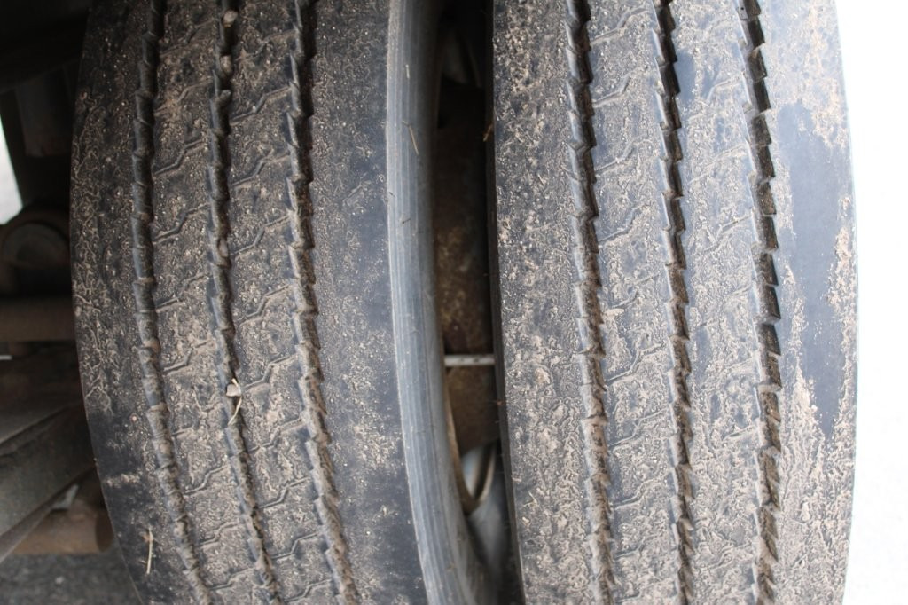 Pritschenanhänger/ Plattformanhänger MENKE-JANZEN MJ 3.5 / MJ 18 NÁJEZDY: das Bild 6 Pritschenanhänger/ Plattformanhänger MENKE-JANZEN MJ 3.5 / MJ 18 NÁJEZDY: das Bild 6