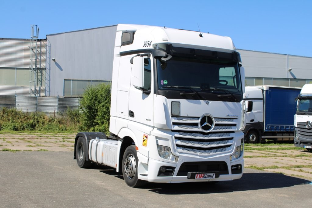 Mercedes-Benz ACTROS 1845 - Sattelzugmaschine: das Bild 1 Mercedes-Benz ACTROS 1845 - Sattelzugmaschine: das Bild 1