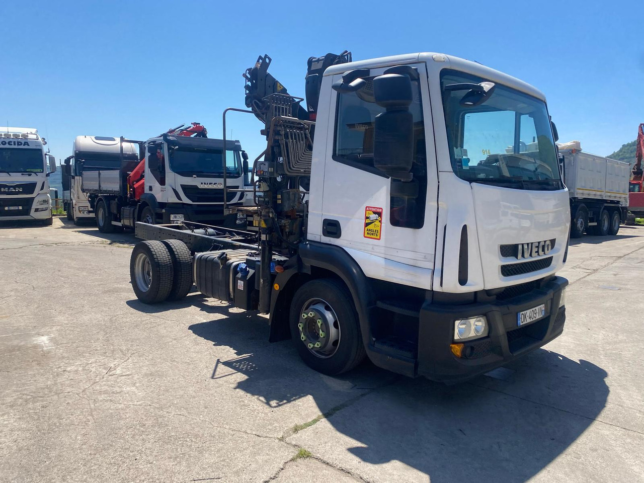 Autokran IVECO EUROCARGO 120E25: das Bild 17