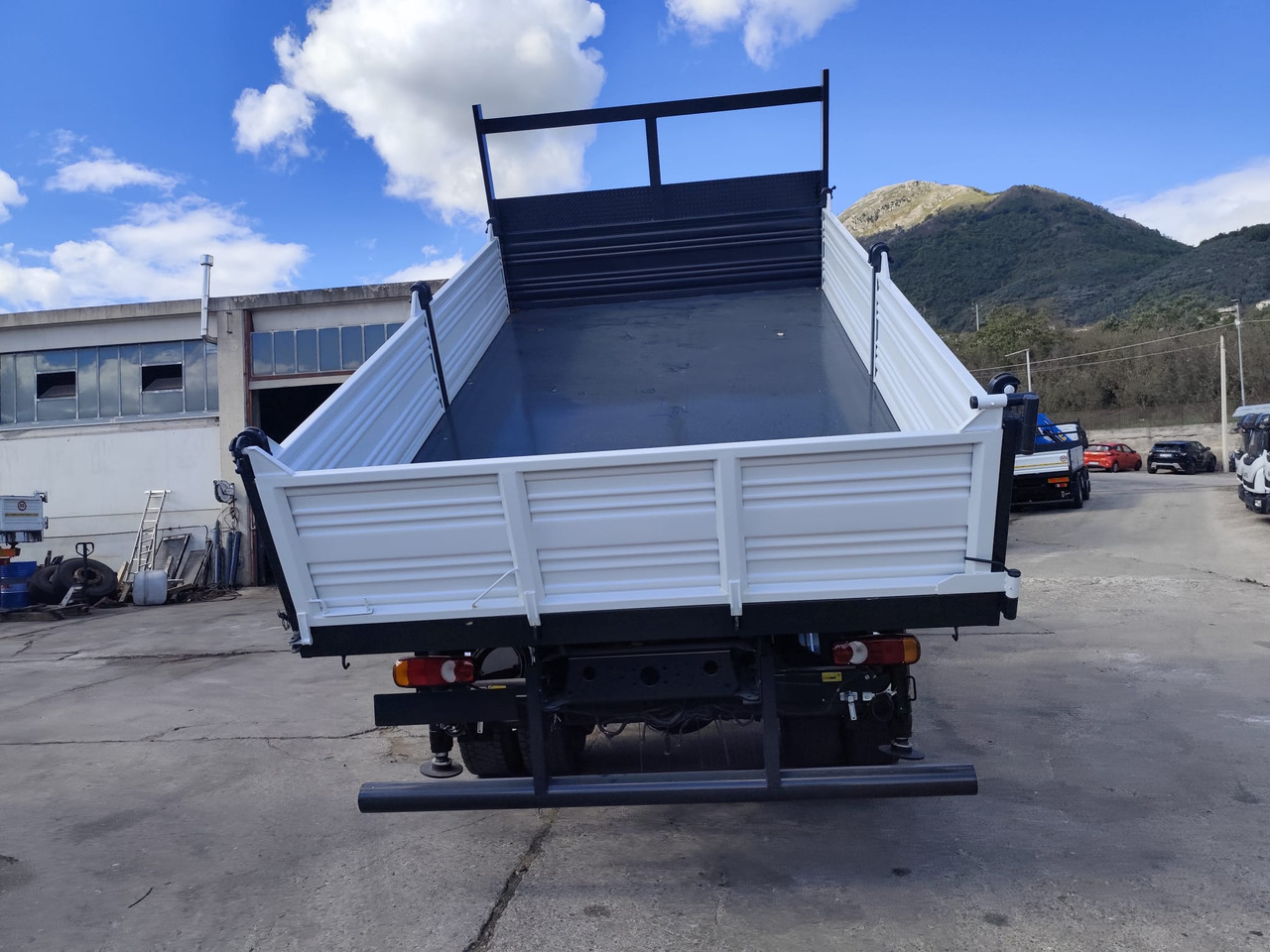 Autokran, Kipper IVECO EUROCARGO 160-250: das Bild 15