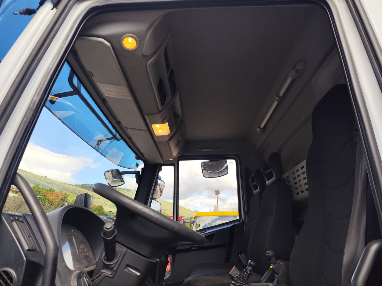 Autokran, Kipper IVECO EUROCARGO 160-250: das Bild 44