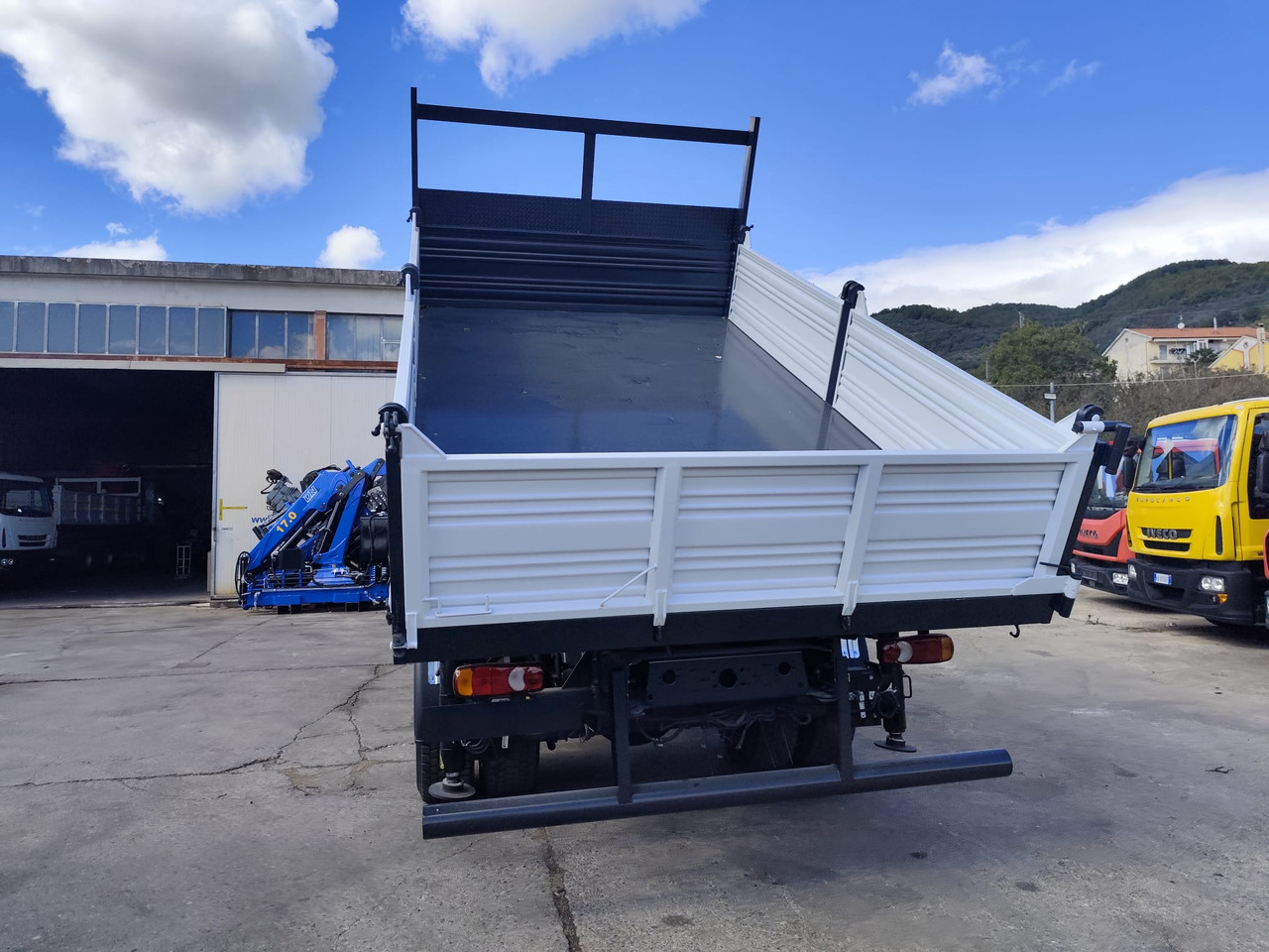 Autokran, Kipper IVECO EUROCARGO 160-250: das Bild 18