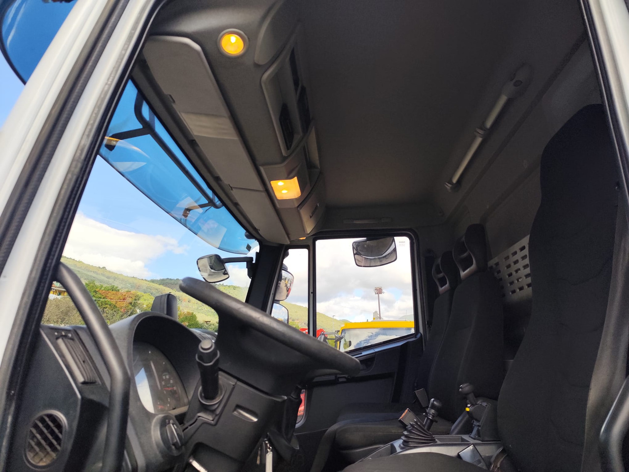 Autokran, Kipper IVECO EUROCARGO 160-250: das Bild 43