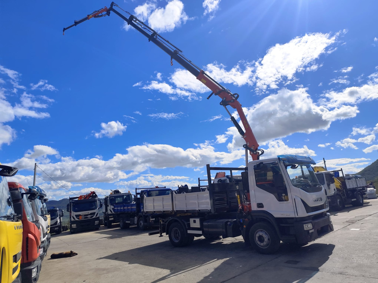 IVECO EUROCARGO 160-250 - Autokran, Kipper: das Bild 1 IVECO EUROCARGO 160-250 - Autokran, Kipper: das Bild 1