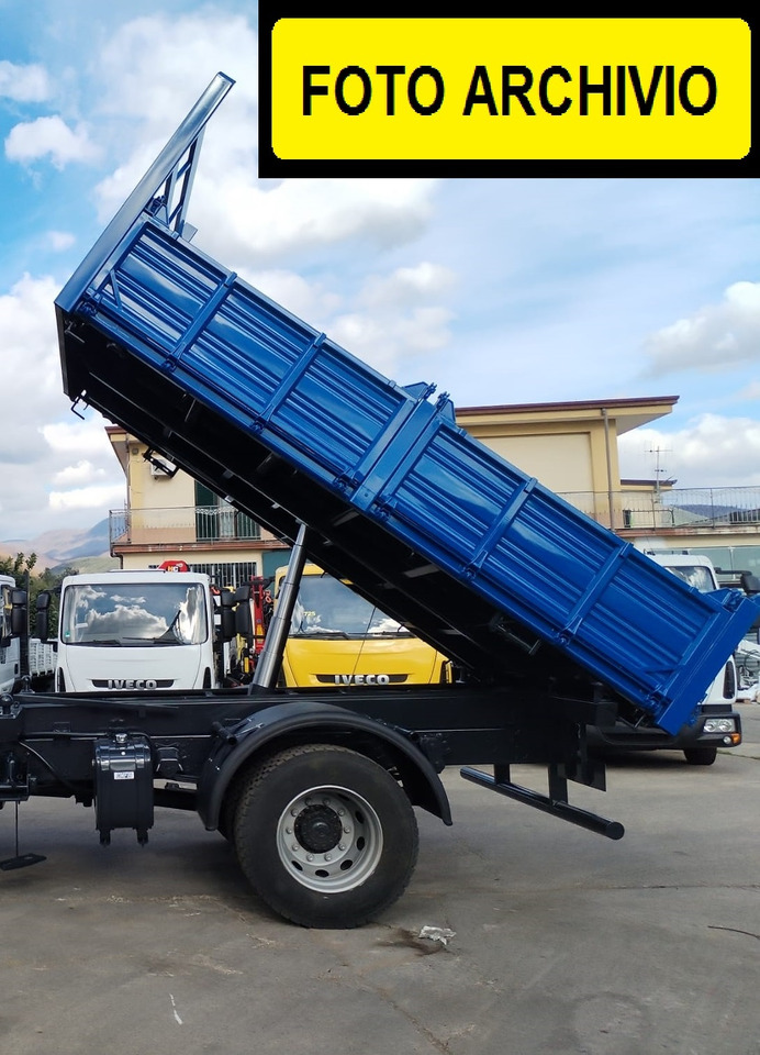 IVECO EUROCARGO 180-320 - Autokran: das Bild 2 IVECO EUROCARGO 180-320 - Autokran: das Bild 2