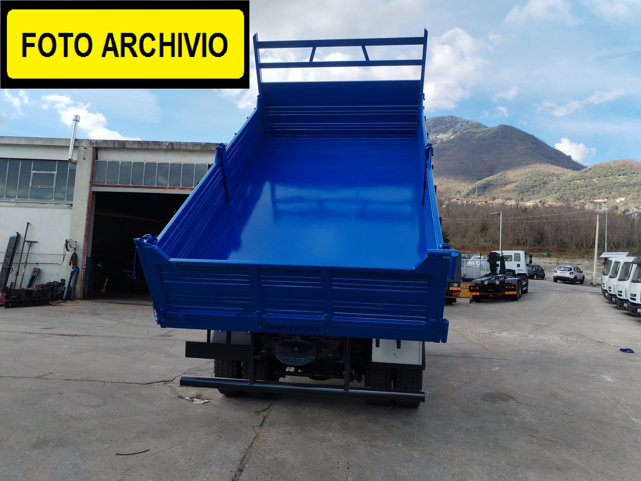 IVECO EUROCARGO 180-320 - Autokran: das Bild 4 IVECO EUROCARGO 180-320 - Autokran: das Bild 4