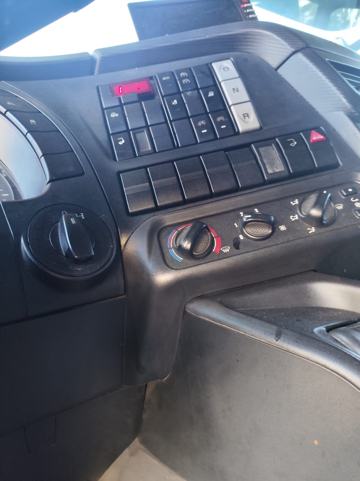 IVECO STRALIS 190S31 - Abrollkipper: das Bild 5 IVECO STRALIS 190S31 - Abrollkipper: das Bild 5