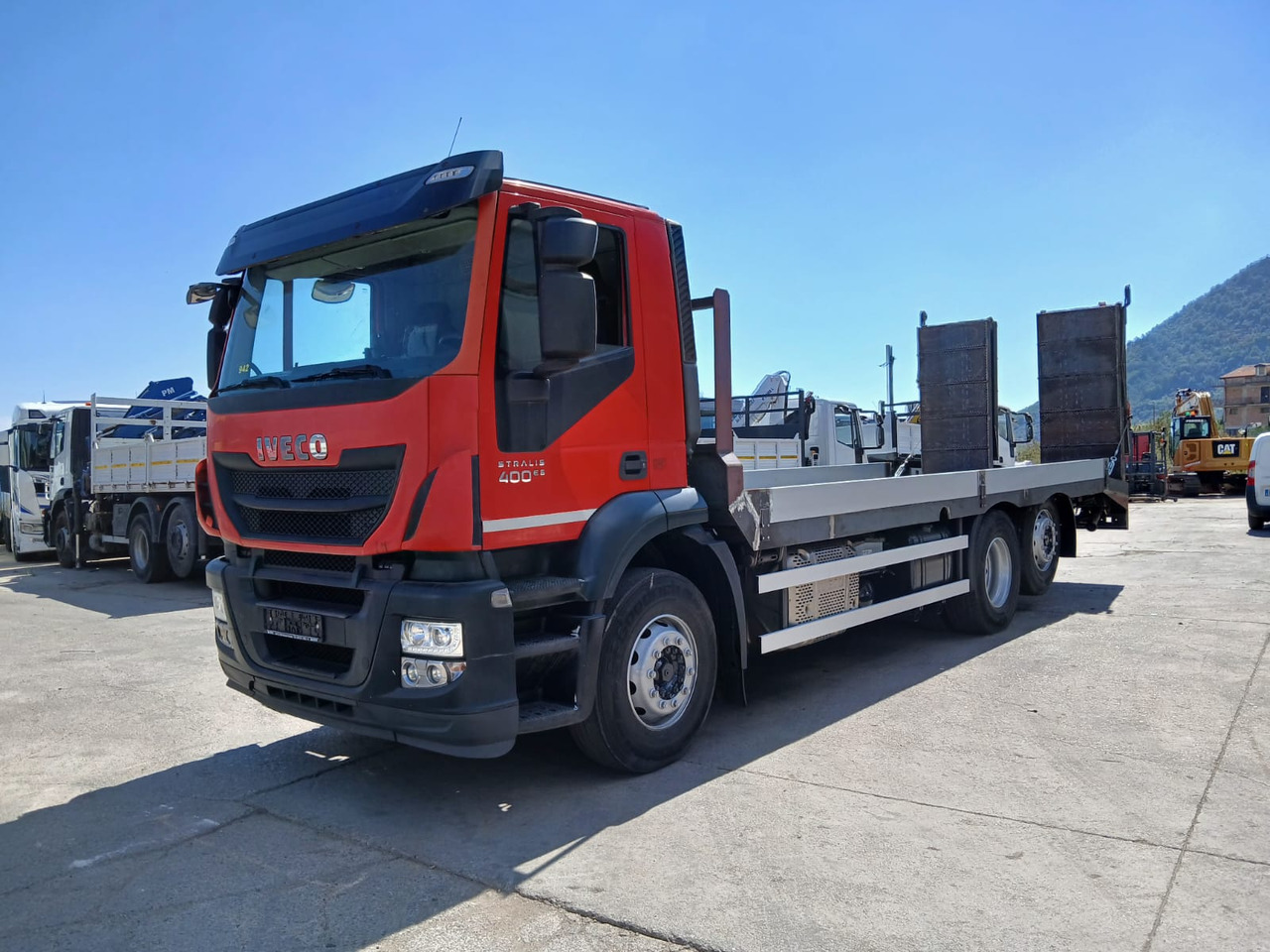IVECO STRALIS 260S40 - Pritsche LKW: das Bild 1 IVECO STRALIS 260S40 - Pritsche LKW: das Bild 1