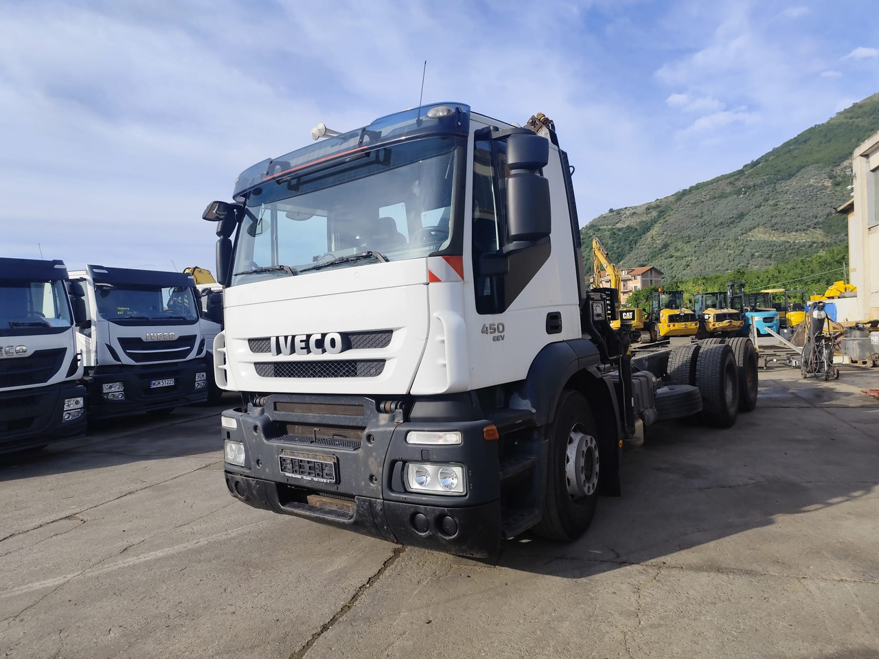 IVECO STRALIS 260S45 - Autokran: das Bild 1 IVECO STRALIS 260S45 - Autokran: das Bild 1