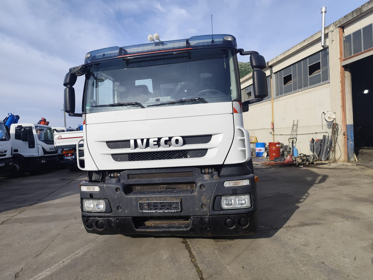 IVECO STRALIS 260S45 - Autokran: das Bild 5 IVECO STRALIS 260S45 - Autokran: das Bild 5