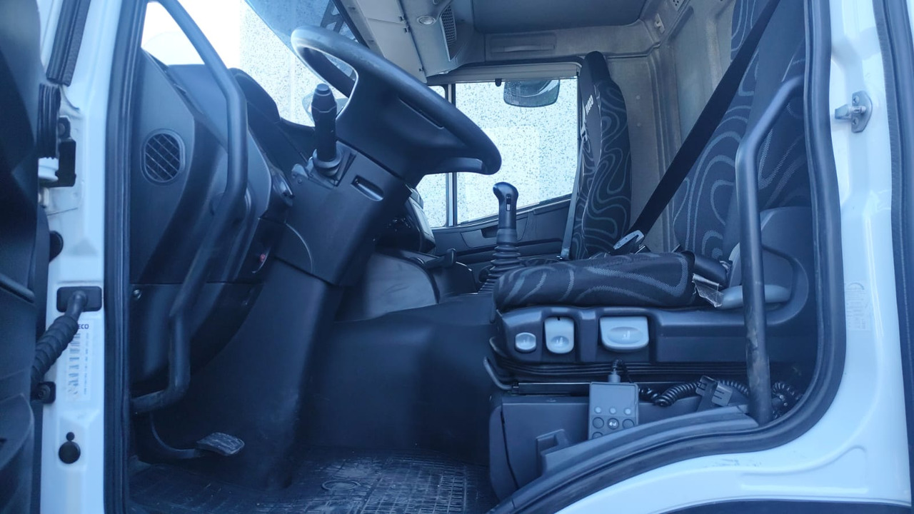 Fahrgestell LKW IVECO STRALIS AD 260S31 XP: das Bild 13