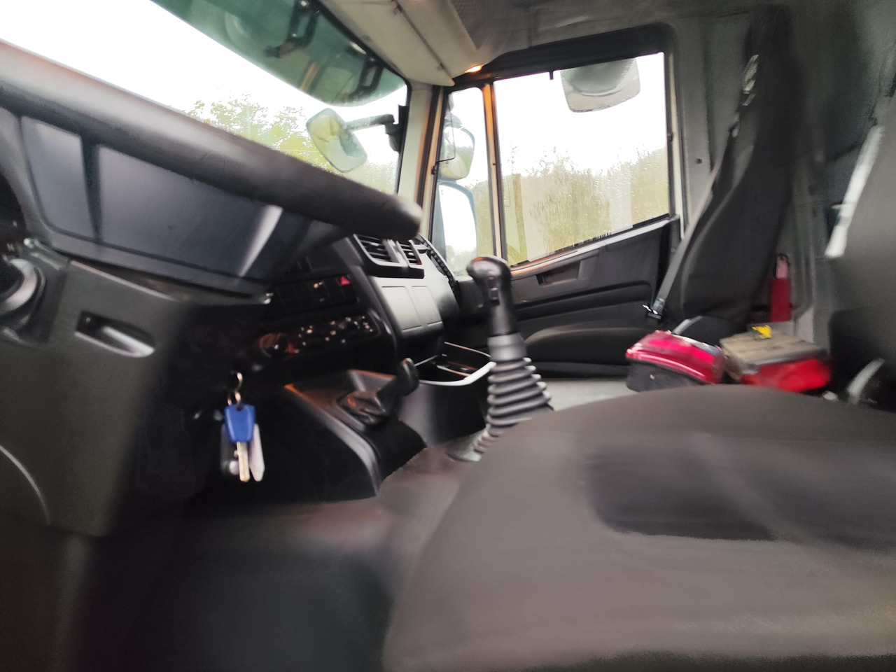 IVECO STRALIS AD 260S31 XP - Abrollkipper: das Bild 5 IVECO STRALIS AD 260S31 XP - Abrollkipper: das Bild 5