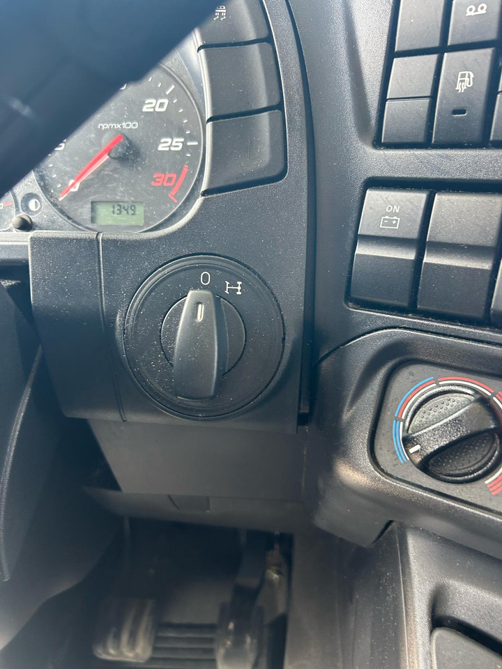 IVECO STRALIS AD 260S31 Y/P - Fahrgestell LKW: das Bild 4 IVECO STRALIS AD 260S31 Y/P - Fahrgestell LKW: das Bild 4