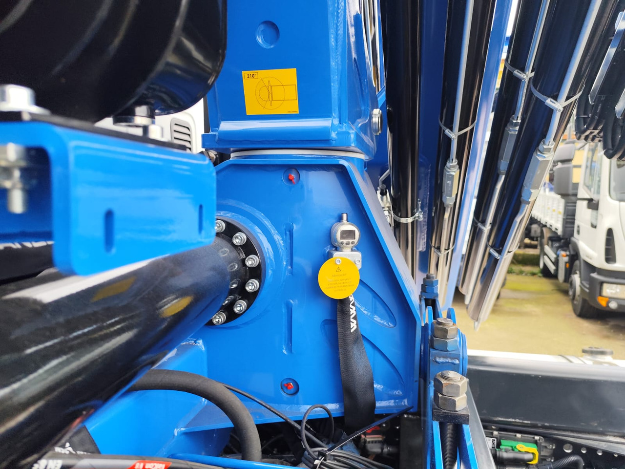 IVECO STRALIS AD 260S31 Y/P - Kipper, Autokran: das Bild 5 IVECO STRALIS AD 260S31 Y/P - Kipper, Autokran: das Bild 5