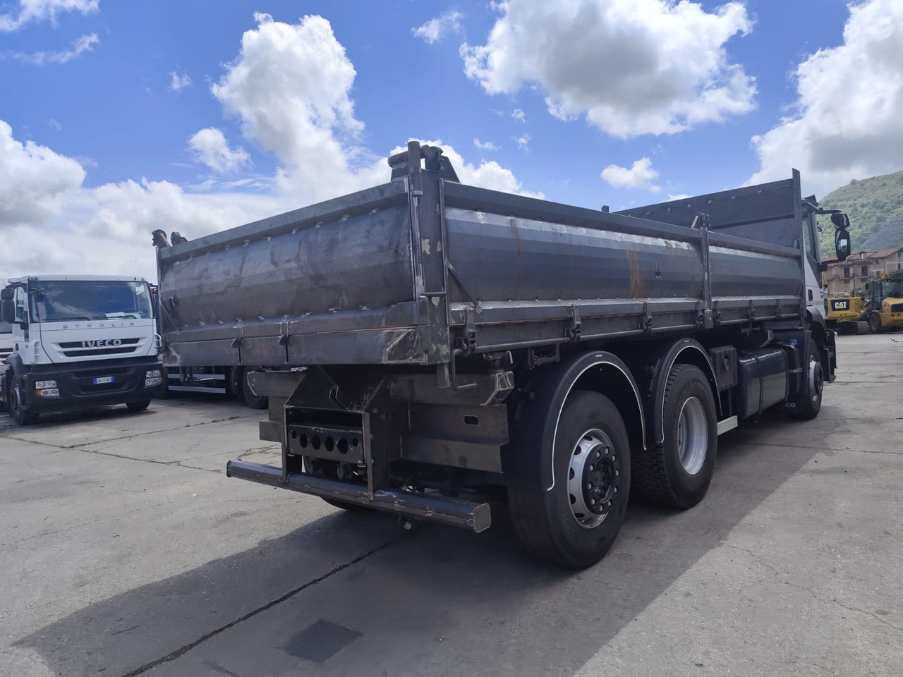 IVECO STRALIS CUBE 260S31 - Autokran: das Bild 2 IVECO STRALIS CUBE 260S31 - Autokran: das Bild 2