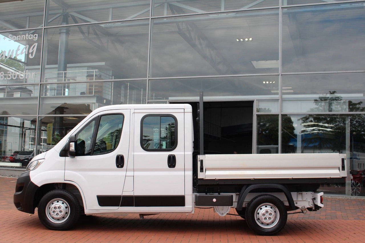 Citroën Jumper DoKa Pritsche 2,2 HDi Klima DAB AHK - Pritsche Transporter, Transporter mit Doppelkabine: das Bild 2 Citroën Jumper DoKa Pritsche 2,2 HDi Klima DAB AHK - Pritsche Transporter, Transporter mit Doppelkabine: das Bild 2