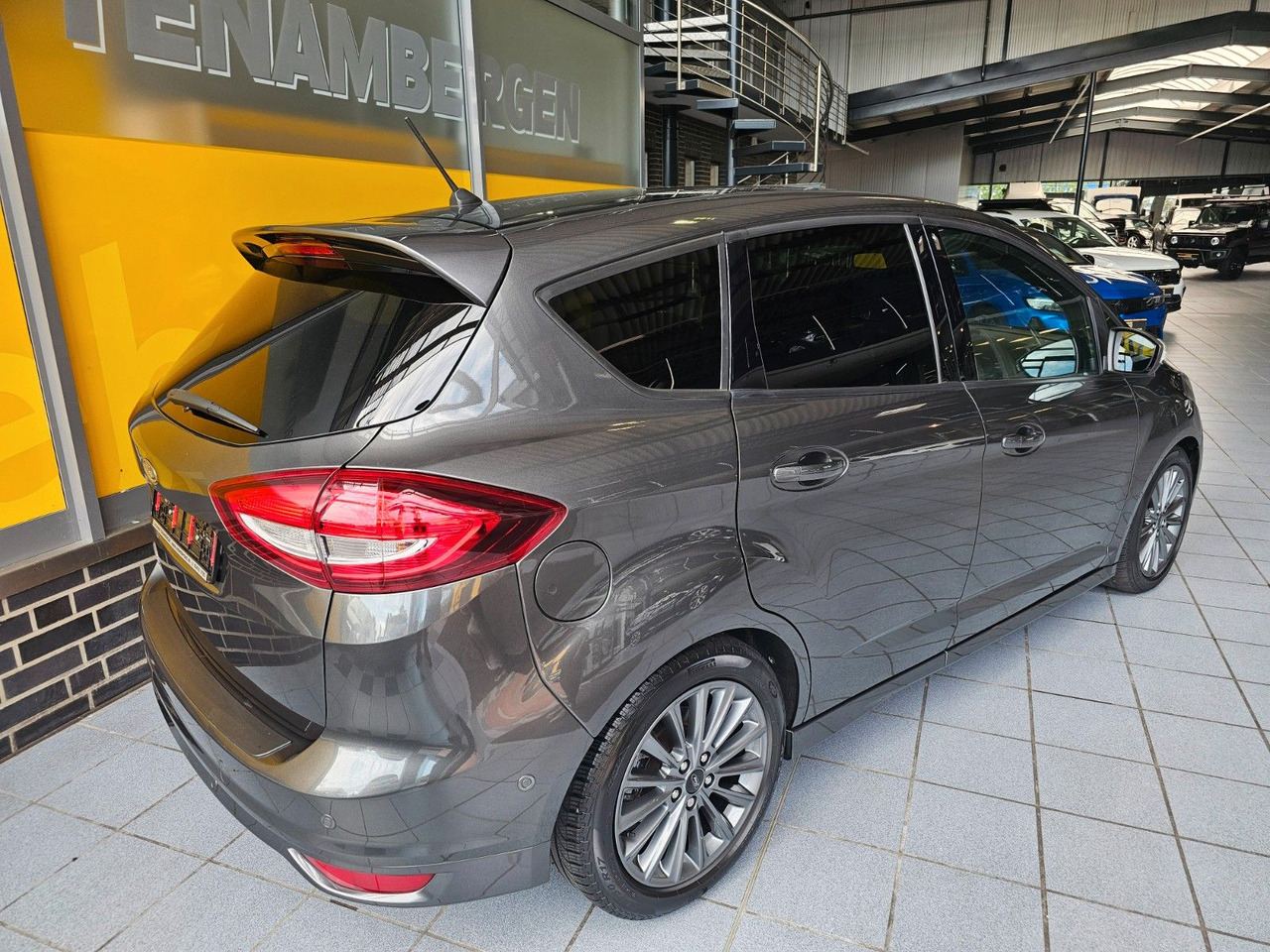 Ford C-MAX 1.5 Sport Automatik Bi-Xenon Navi Standhzg - Personentransporter: das Bild 3 Ford C-MAX 1.5 Sport Automatik Bi-Xenon Navi Standhzg - Personentransporter: das Bild 3